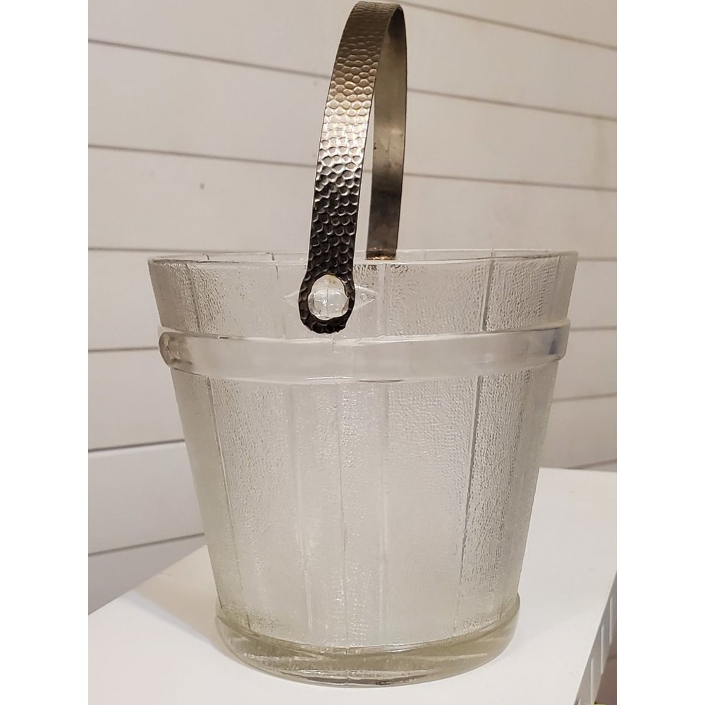 Vintage Anchor Hocking Glass Bushel Basket With Metal Handle